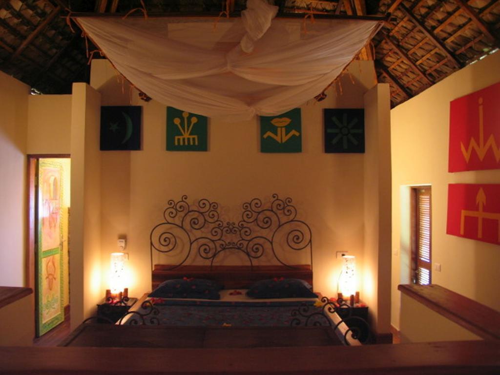Le Zahir Lodge Ambatoloaka  Eksteriør billede